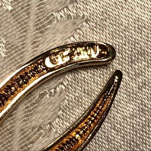 St. John Jewelry - Vintage St. John Knits Gold Tone Brooch St. John Jewelry - Vintage St. John Knits Gold Tone Brooch